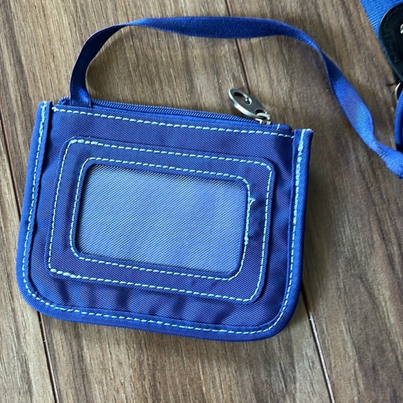 Mosey yoga sports duffel bag (yoga mat is NOT included) - Picture 9 of 16